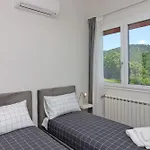 Poggio Ai Sassi-private & Pool Реджелло